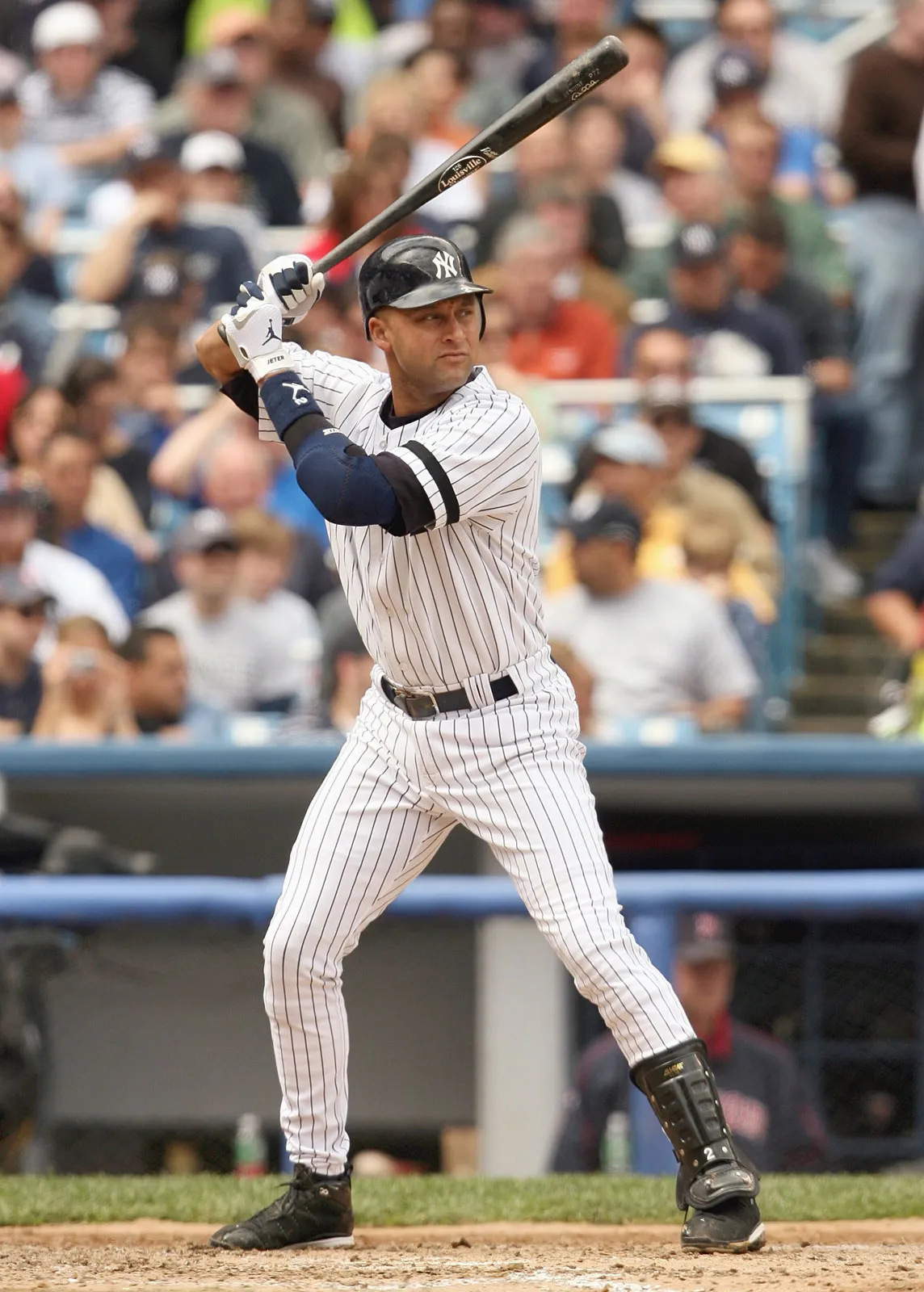 Which team did Derek Jeter defeat in the 2000 World Series to win his third championship?