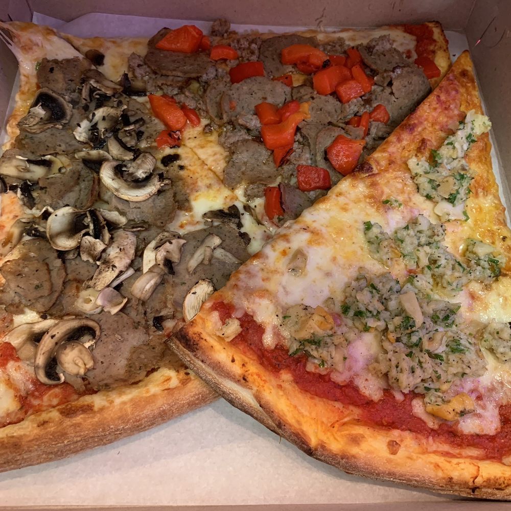 Which city is known for its thin and crispy bar-style pizza?
