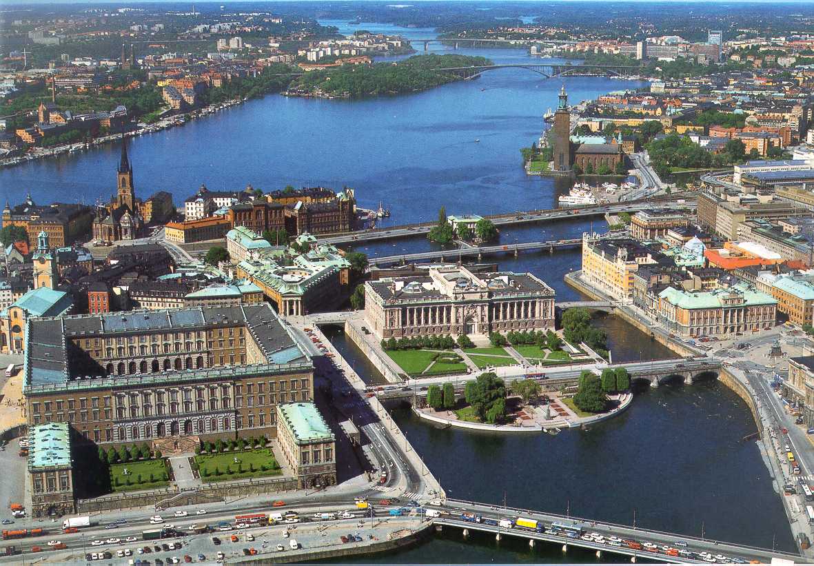Which Stockholm museum is dedicated to modern and contemporary art?