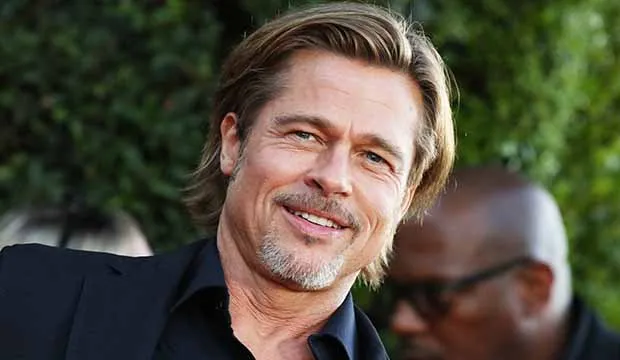In which Brad Pitt film does he play a legendary outlaw named Tristan Ludlow?