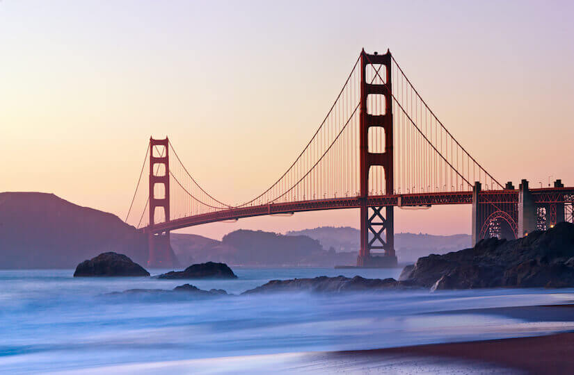 Which famous island located in San Francisco Bay is known for its panoramic views and gardens?